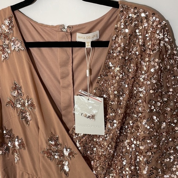 ASOS CURVE 14 Maya Deluxe embellished midi dress with contrast sequin - Picture 9 of 15